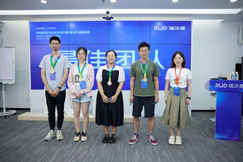 本次培訓(xùn)班通過對(duì)理論部分、實(shí)操練習(xí)部分、自由練習(xí)環(huán)節(jié)的打分，最終評(píng)選出1個(gè)“最佳團(tuán)隊(duì)”和3名“最佳個(gè)人”。